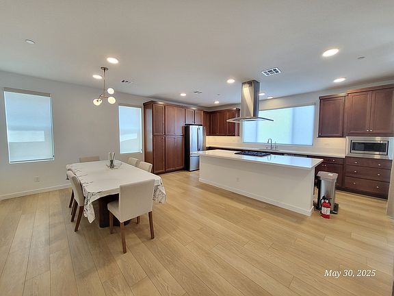 2nd image of 12143 Glentana View St