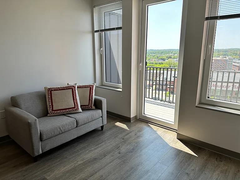 Red Oak at 409 Elm Street — Photo 50