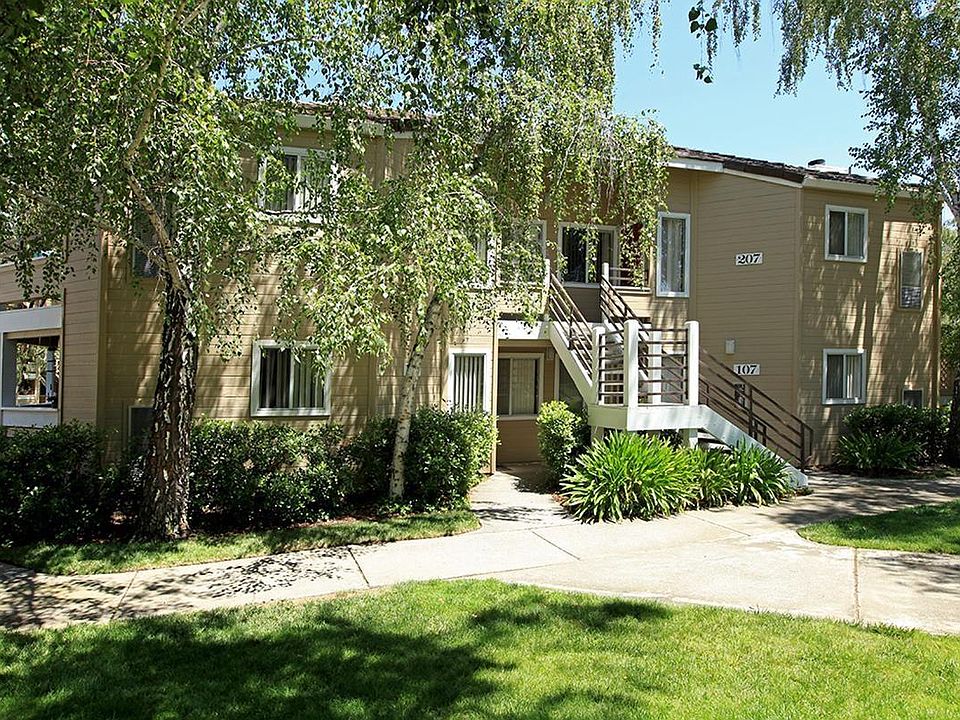 2nd image of 1487 Balhan Dr APT 105