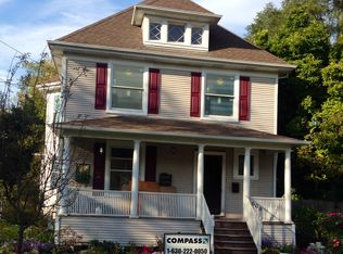 608 State Ave, St Charles, IL