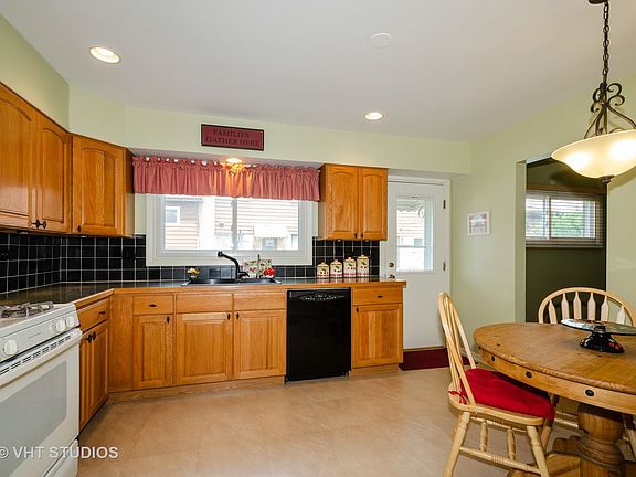 4th image of 8705 N National Ave