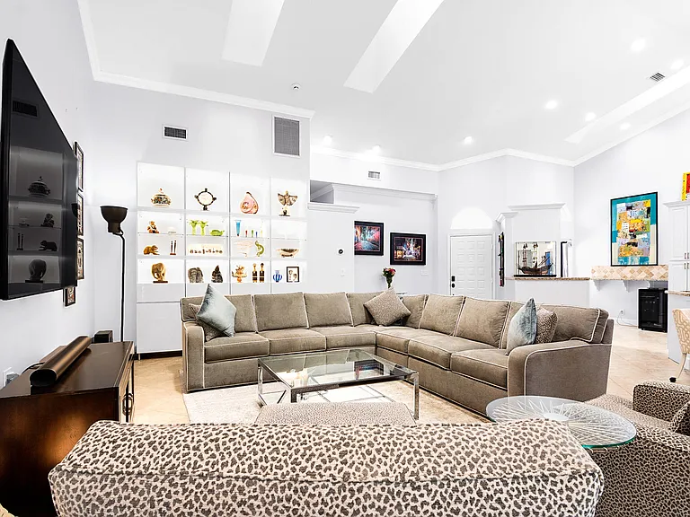 2102 Mahogany Pl — Photo 8