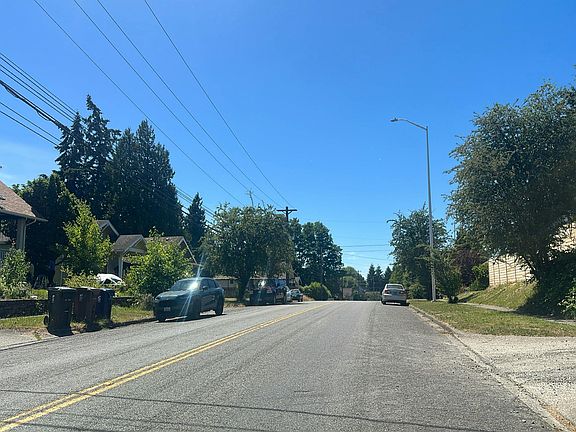 4th image of 1608 S 25th St