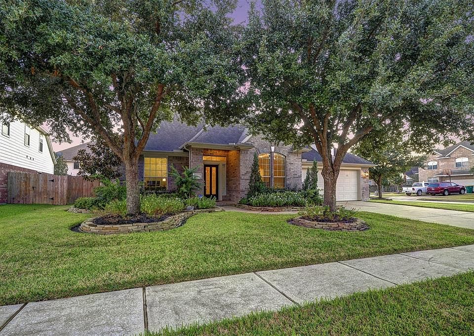 1st image of 12314 Winding Shores Dr