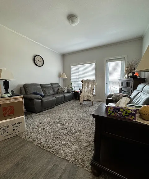 545 Hassard Close — Photo 15
