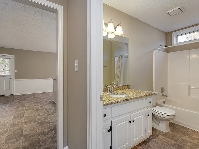 35 Oak Ridge Ct — Photo 16