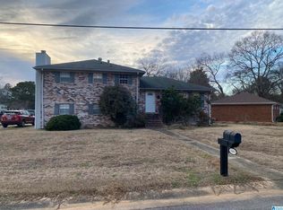 1003 Parkmoor Dr, Bessemer, AL 35023