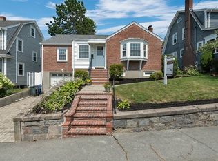52 Dale Ave, Quincy, MA 02169
