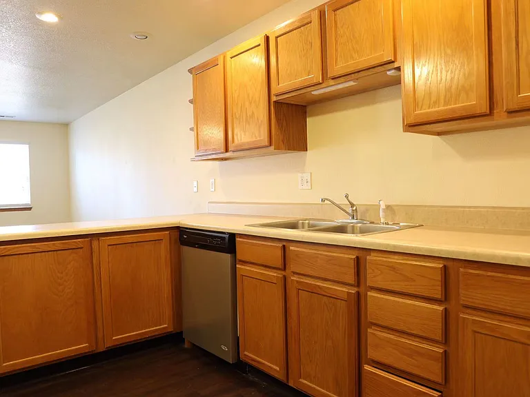 22635 Hollow Oak Ln #A — Photo 6