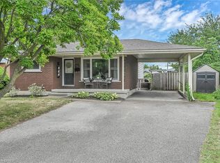 21 Burdock Blvd, Brantford, ON N3R6B5