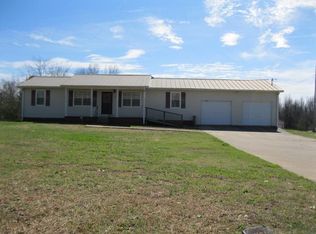 710 Jarmon Ln, Leighton, AL 35646