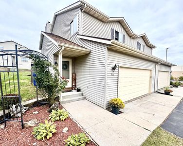 626 Lous WAY, Slinger, WI, 53086