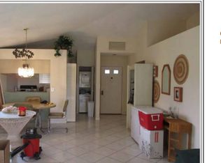 204 Club Dr, Palm Beach Gardens, FL 33418