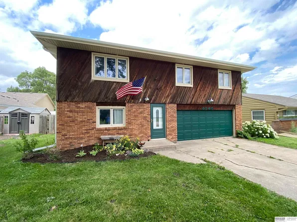 8540 Hamilton St, Omaha, NE 68114