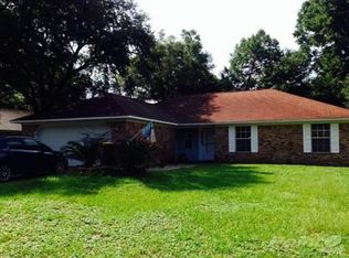 2744 Honeywood Dr, Pensacola, FL 32514