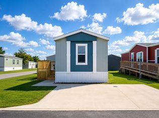 105 Middle Loop, New Braunfels, TX 78130