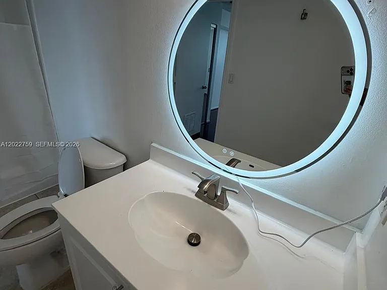 102 SW 6th Ave #305 — Photo 7