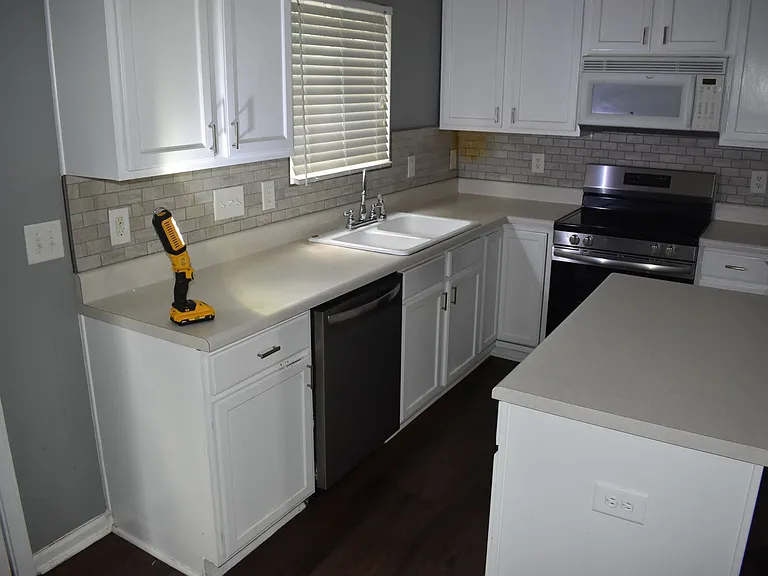 128 Hidden Springs Dr — Photo 8