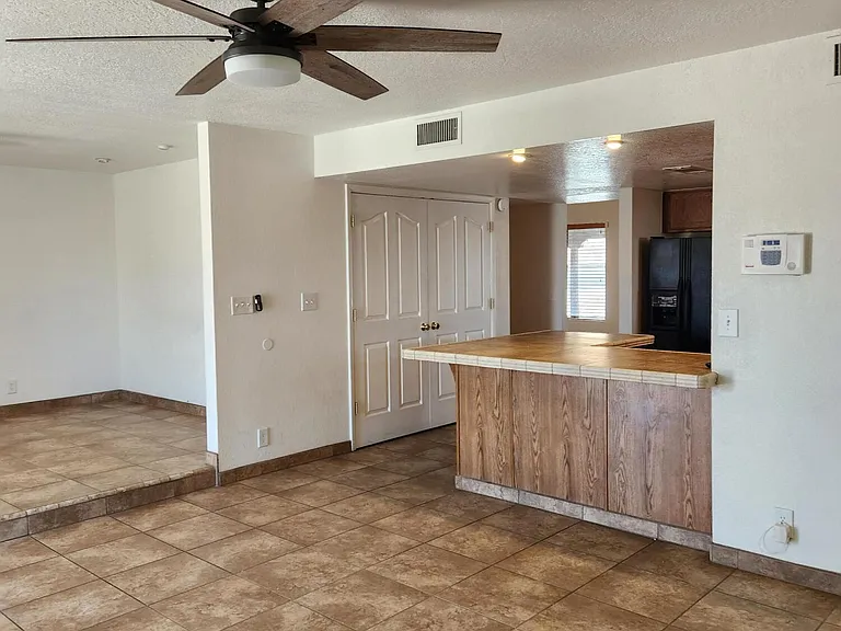 2253 Daytona Ave — Photo 17