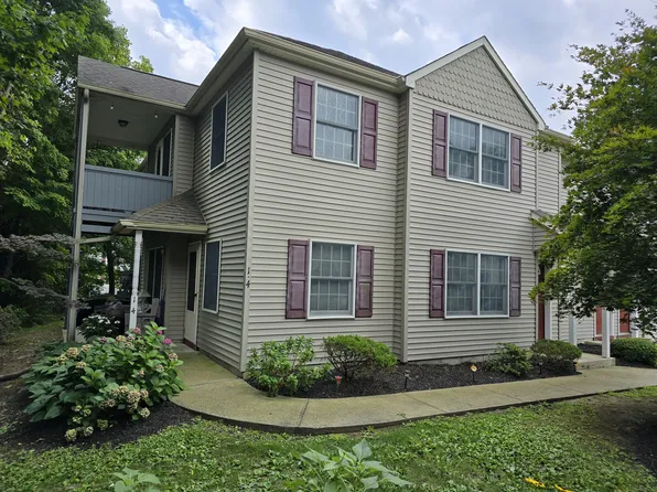 6 Autumn Leaf Ct APT 24, Highland Falls, NY 10928