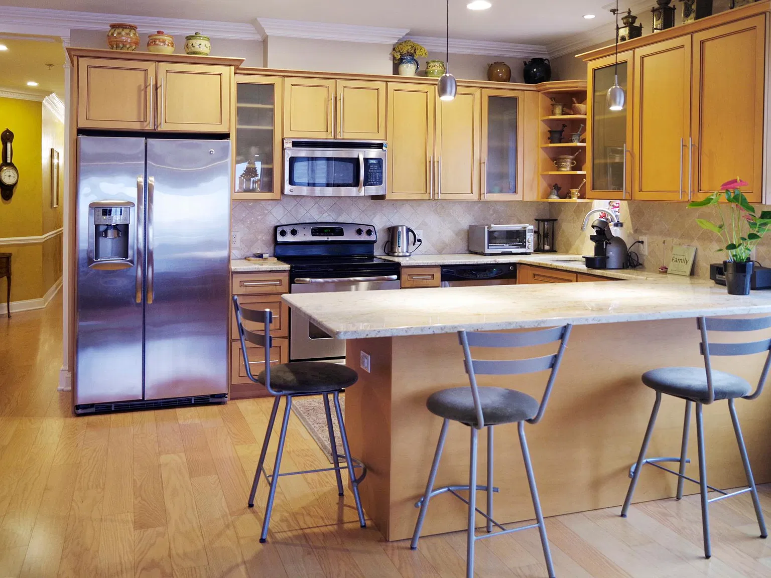 2 bed, $3,400 — Photo 2