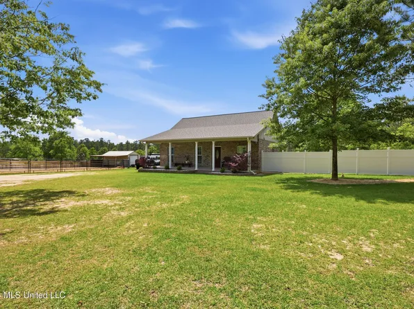 239 M P Parker Rd, McHenry, MS 39561