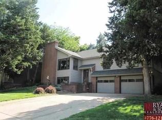 1831 Denholm Dr, Manhattan, KS 66503