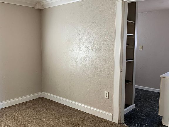 5th image of 309A Pleasant St