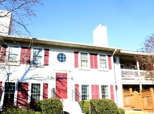 6903A Sandra Marie Cir, Alexandria, VA 22310