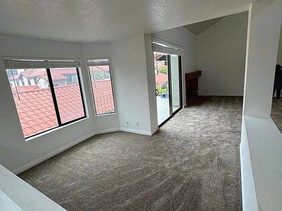 3rd image of 2157 Martinique Ln