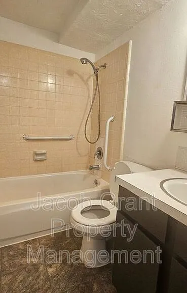 1340 Paul St #4 — Photo 5