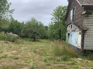105 Carlson Rd, Negaunee, MI 49866