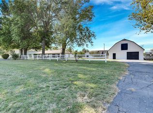 701 S Webster St, Spring Hill, KS 66083