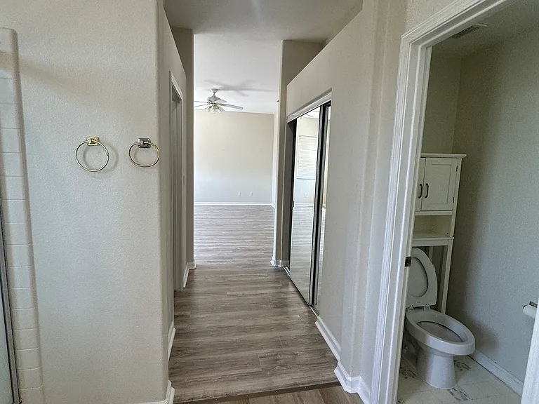 2104 Lynwood Way — Photo 26