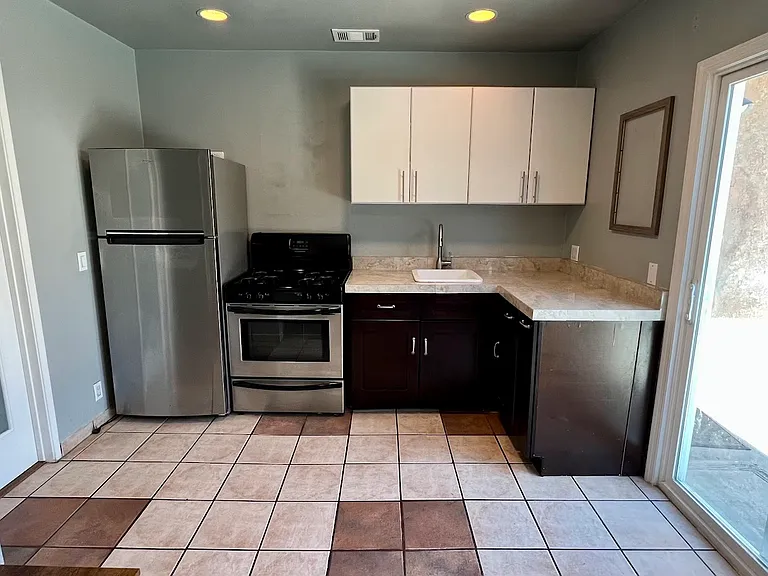 6500 Denny Ave #GUEST HOUSE — Photo 19