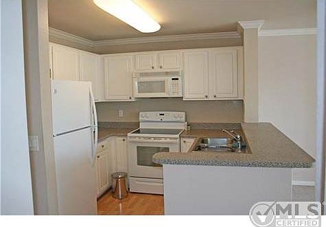 5th image of 8889 Caminito Plaza Centro #7407