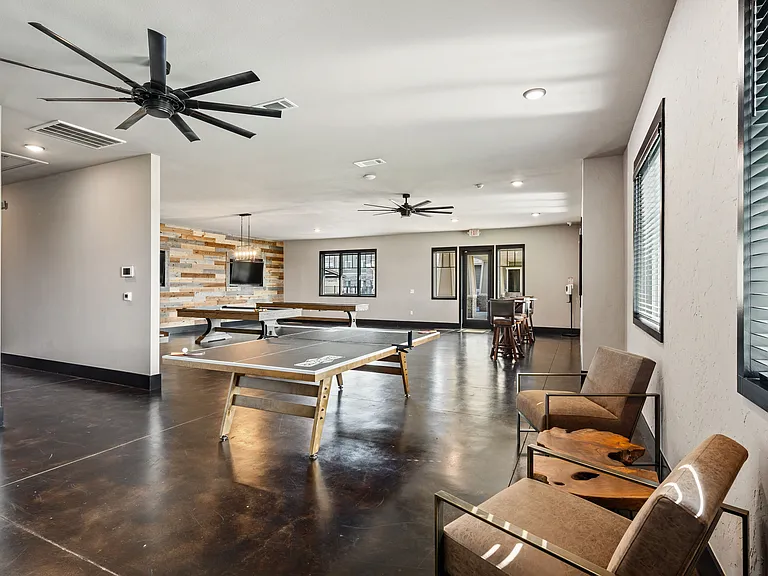 Shannon Creek Apartments — Photo 27