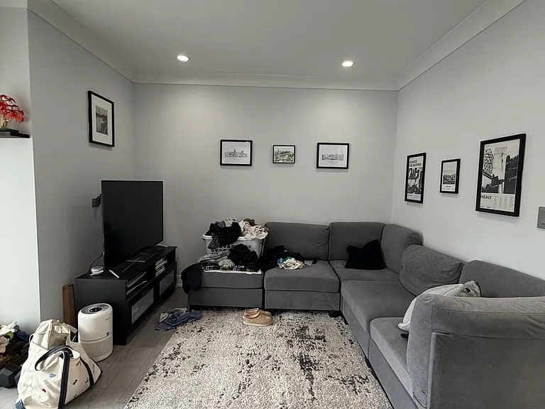 2145 W Fletcher St #3R — Photo 15