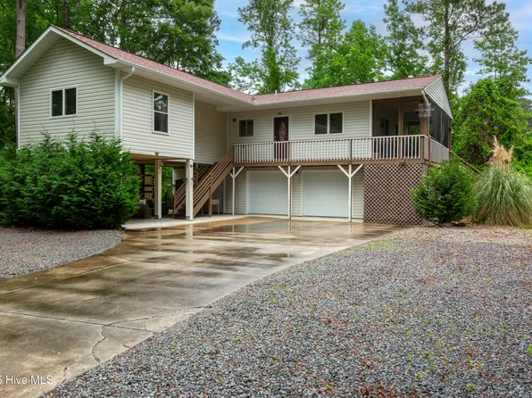 39 Beards Creek Drive, Arapahoe, NC 28510