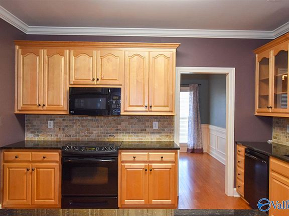 4th image of 119 Averbeck Ct