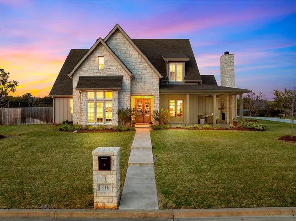 216 Wycliff Dr, China Spring, TX 76633