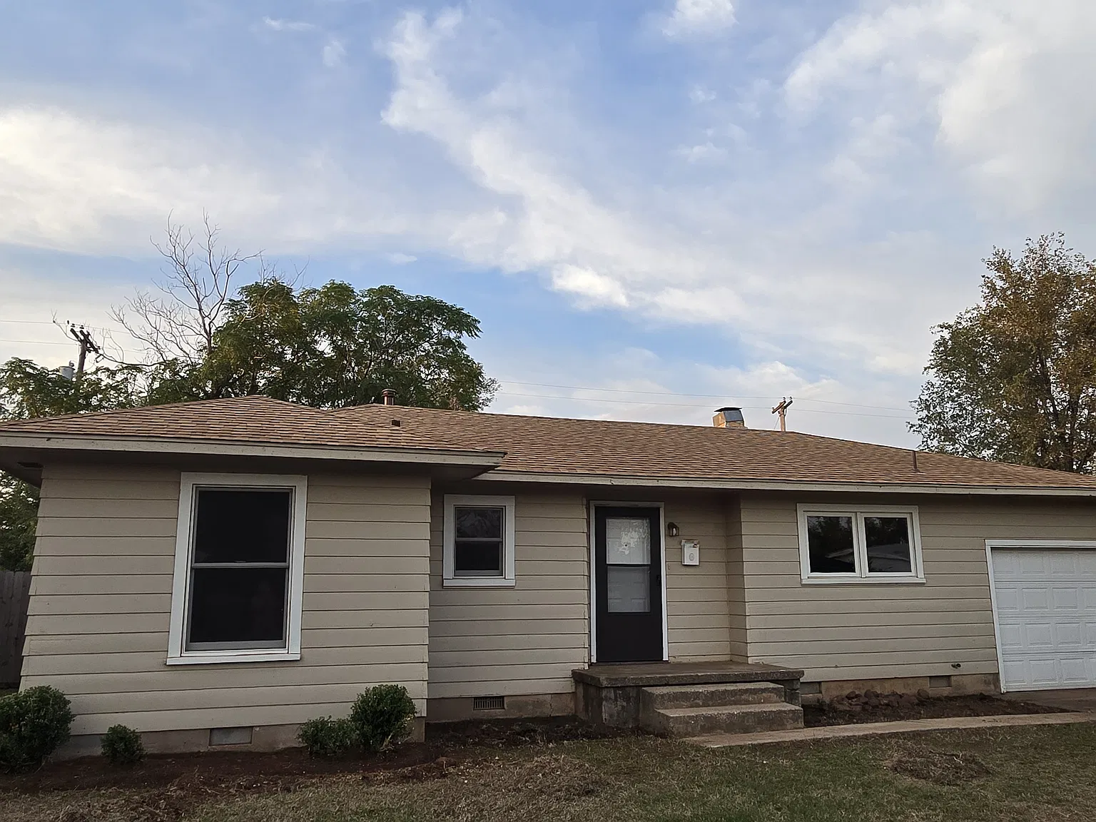 2 bed, 1271 sqft, $1,000 — Photo 1