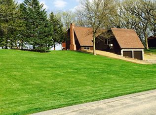 2225 Eunice Dr, Albert Lea, MN 56007
