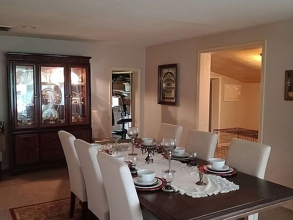 3rd image of 785 Watershed Rd