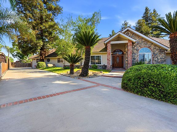 4th image of 412 N Kanai Drive