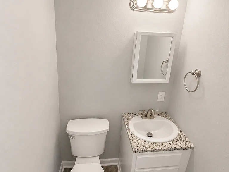 2nd Bedroom Half-Bath