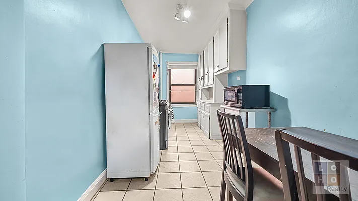 Kitchen, photo 1