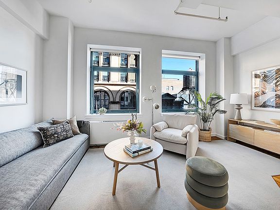 3rd image of 14 E 4th St APT 815