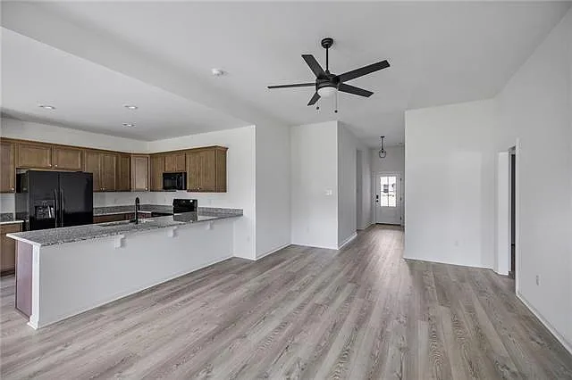 41375 Rosewood Dr — Photo 5