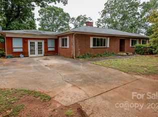 373 Withrow Rd, Forest City, NC 28043